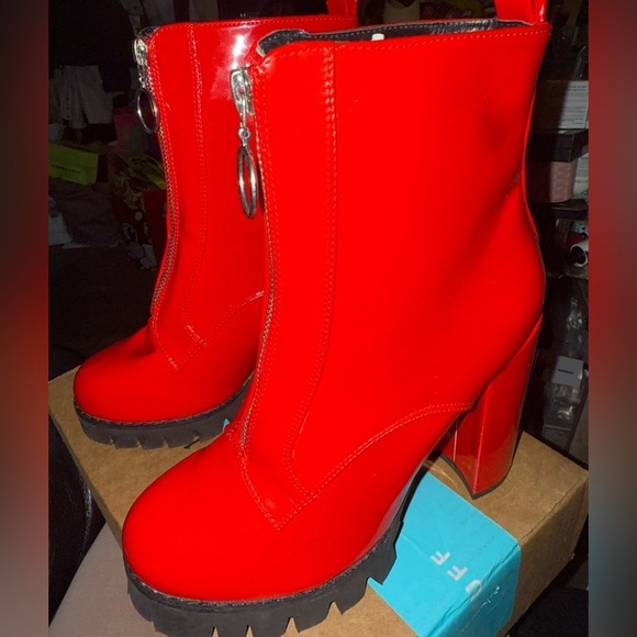 Dolls Kill red patent leather platform booties size 6 - Picture 3 of 6